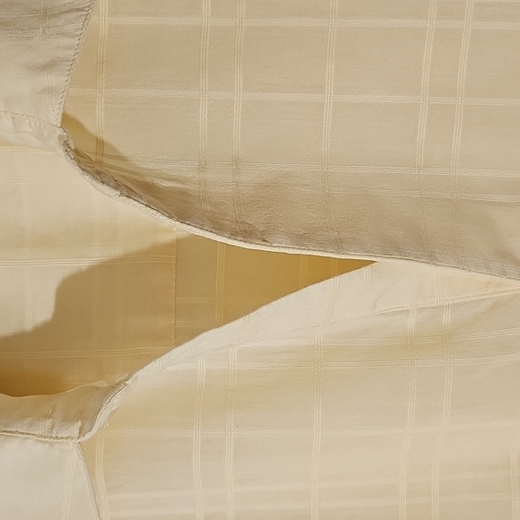 THE HAVANERA CO. Men's Cream Shirt with Patterned Accents. Henleystyle, small - Picture 3 of 7